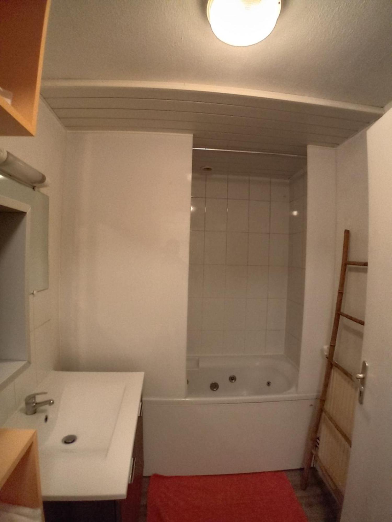 Appart Chartreux Baignoire Massante ,A 3 Minutes Du Centre En Bus! 2 Etoiles Atout France Voiron Kültér fotó